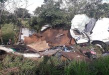 De acuerdo a las autoridades, un camión de carga transportaba de manera irregular a 70 migrantes centroamericanos desde el sur de México hacia su frontera.