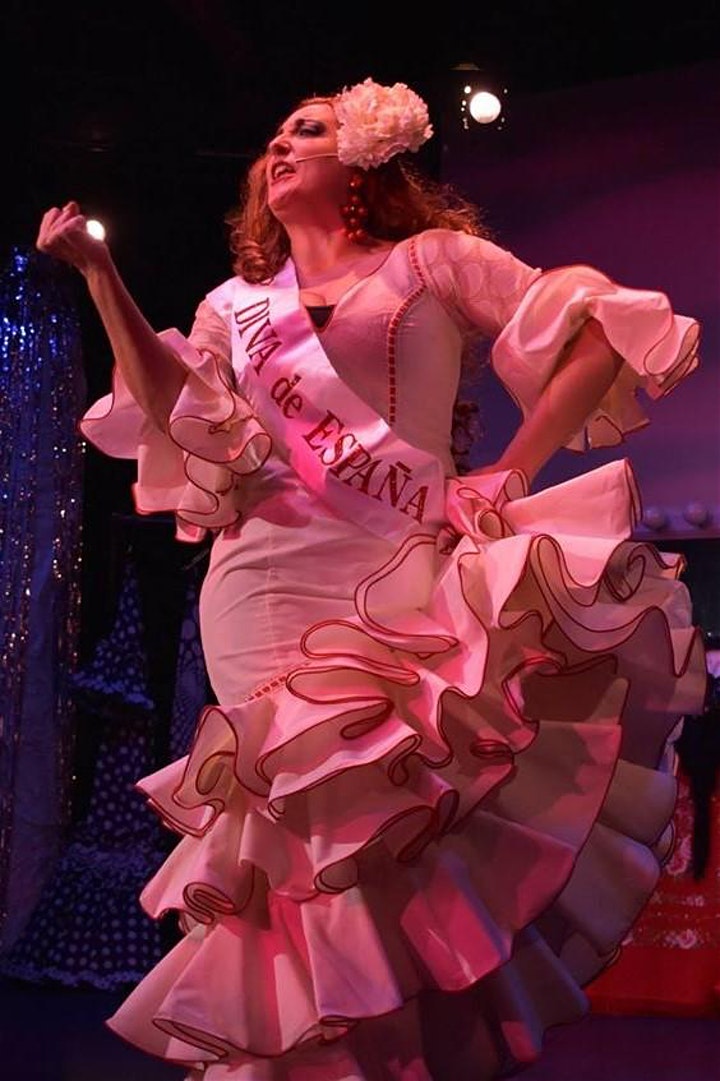 Una interpretación inigualable, Inma Heredia se corona &ldquo;Diva de Espa&ntilde;a&rdquo;, en el n&uacute;mero final del espectáculo.