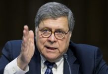 Fiscal de EEUU se rebela contra Trump y le dice que no se dejará "intimidar" El fiscal general de Estados Unidos, William Barr, hasta ahora un fiel aliado de Donald Trump, aseguró este jueves que las críticas del mandatario le están haciendo "imposible" hacer su trabajo