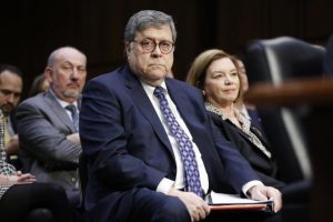 Exfuncionarios del Departamento de Justicia de EE.UU. pidieron en un carta p&uacute;blica al fiscal general, William Barr, que renuncie a ra&iacute;z del manejo del caso Roger Stone