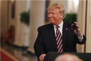 Varios grupos de activistas rechazaron este viernes frontalmente la nueva acción contra inmigrantes del gobierno de Donald Trump
