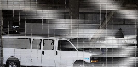 El Gobierno de Donald Trump está enviando agentes de élite que habitualmente trabajan en la frontera mexicana a grandes ciudades como Nueva York y Chicago, dentro de una gran operación secreta para arrestar a inmigrantes indocumentados.