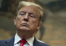 California, Nueva York y Chicago reafirman su santuario ante ataques de Trump Alcaldes y gobernadores se han defendido a la críticas que el presidente Donald Trump hizo este martes durante su mensaje anual ante el Congreso sobre las ciudades y jurisdicciones que ofrecen "santuario"