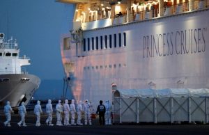 Cuarenta estadounidenses dieron positivo por el COVID-19 en el crucero que est&aacute; en cuarentena en el puerto de Yokohama y no ser&aacute;n evacuados