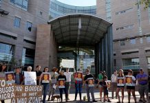 Con indignación, frustración y lágrimas recibió la familia de un joven que murió en México a causa de los disparos de un agente fronterizo estadounidense la decisión emitida este martes por el Tribunal Supremo de Estados Unidos