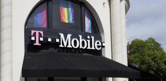 Letitia James, indicó este domingo que este estado no apelará la decisión de un juez federal local que aprobó la fusión entre dos de las operadoras más grandes de telefonía móvil en Estados Unidos, T-Mobile y Sprint.