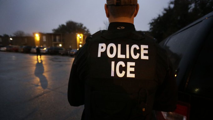Las órdenes conminatorias fueron necesarias "porque el Departamento de Prisiones del Estado de Connecticut ha continuado ignorando los pedidos de información y cooperación de ICE", señaló la agencia en un comunicado.