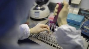 La Universidad de Texas en Austin y el Instituto Nacional de Salud de Estados Unidos crearon el primer mapa 3D anat&oacute;mico a escala de la parte del coronavirus responsable de infectar a c&eacute;lulas humanas