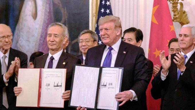 El pacto alcanzado en enero, calificado por el presidente, Donald Trump, como "revolucionario" supuso el inicio de la tregua entre ambos países tras más de 18 meses de guerra comercial.