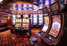 Empleados de casino de Miami se declaran culpables de robo millonario Cuatro empleados de un casino del sur de Florida se declararon culpables de haber conspirado para robar a la empresa en combinación con sus respectivas esposas