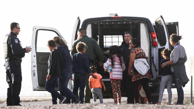 El Gobierno confirm&oacute; la norma para recolectar y almacenar muestras de  ADN, una pol&eacute;mica medida que ya se aplica en la frontera a trav&eacute;s de un programa piloto y que entrar&aacute; formalmente en vigor en abril.