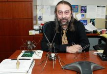 El biólogo y experto en enfermedades infecciosas Adolfo García-Sastre, que busca una vacuna para el COVID-19 desde el Mount Sinai, le recomienda a Latinoamérica que tome "medidas tempranas de contención"
