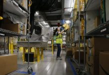 La compañía que dirige Jeff Bezos mantendrá esta política desde este mismo martes y hasta el próximo 5 de abril.
