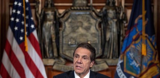 El Gobierno del estado de Nueva York recriminó este miércoles a la Casa Blanca ser el segundo estado del país al que menos fondos se destinarán para aliviar las consecuencias de la expansión del COVID-19 en Estados Unidos