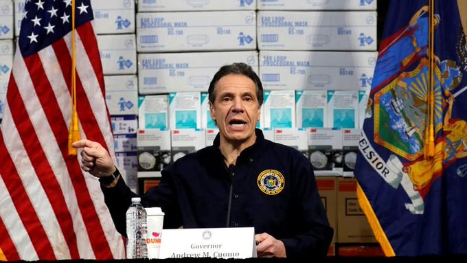 Cuomo, que este mismo sábado mantuvo una conversación telefónica con el presidente, aseguró que en ella no se tocó ese tema en absoluto.