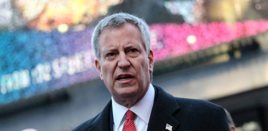 El alcalde de Nueva York, Bill de Blasio, indicó este miércoles que han registrado diez nuevos casos confirmados del coronavirus