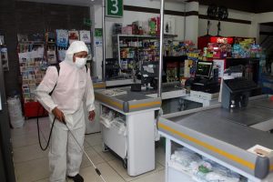 Bolivia entr&oacute; en cuarentena total desde este domingo para prevenir m&aacute;s contagios de COVID-19, con 24 casos confirmados en el pa&iacute;s, de acuerdo con el &uacute;ltimo reporte del Ministerio de Salud.