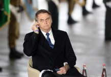 A contracorriente de la mayoría de líderes mundiales, el presidente de Brasil, Jair Bolsonaro, lamentó "la histeria" colectiva en torno al coronavirus