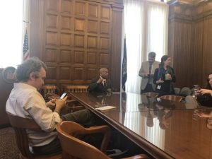 Carl Heastie, anunci&oacute; hoy que la Asamblea aprobar&aacute; una legislaci&oacute;n que dar&aacute; inmediatamente a todos los neoyorquinos licencia remunerada por enfermedad durante la pandemia de coronavirus