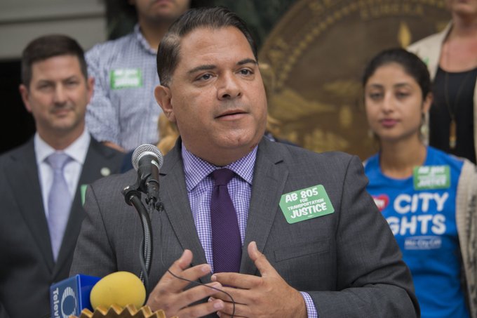 Steve Padilla, se encuentra este viernes en cuidados intensivos en un hospital de San Diego.