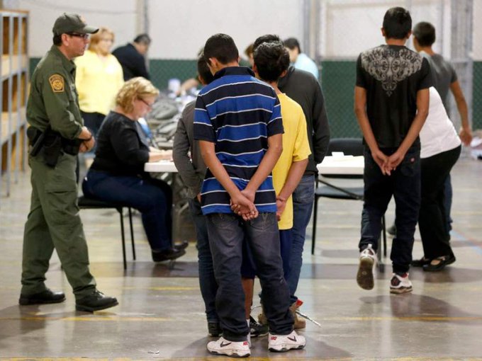 En febrero las autoridades estadounidenses detuvieron 37.119 extranjeros que hab&iacute;an cruzado ilegalmente la frontera, en comparaci&oacute;n con los 76.545 del mismo mes de 2019.