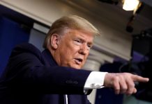 El presidente Donald Trump aseguró este viernes que "China ha desarrollado una sólida comprensión del virus", tras hablar por teléfono con su homólogo chino, Xi Jinping