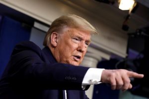 El presidente Donald Trump asegur&oacute; este viernes que "China ha desarrollado una s&oacute;lida comprensi&oacute;n del virus", tras hablar por tel&eacute;fono con su hom&oacute;logo chino, Xi Jinping