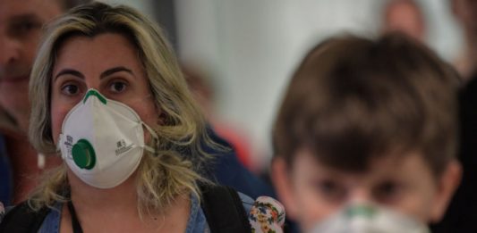 Los últimos datos sobre fallecimientos, se dieron a conocer este lunes en Estados Unidos, donde ya hay seis muertos, tres de ellos personas de edad avanzada en el estado de Washington.
