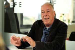 Cincuenta a&ntilde;os despu&eacute;s de que Eduardo Galeano escribiera "Las venas abiertas de Am&eacute;rica Latina" la regi&oacute;n "ha cambiado mucho, pero no lo suficiente", afirma el veterano periodista brit&aacute;nico Andy Robinson