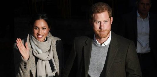 El príncipe Enrique y su esposa, Meghan, dejaron este martes de representar de manera oficial a la monarquía británica