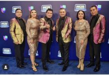 Los Ángeles Azules lanzan tema en honor al tequila Los Ángeles Azules es un grupo mexicano único que han creado su propio género de música: la Cumbia Sinfónica.