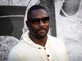 El actor británico Idris Elba, de 47 años, anunció este lunes que ha dado positivo en la prueba del nuevo coronavirus