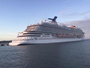Los Centros para el Control y Prevenci&oacute;n de Enfermedades de Estados Unidos impidieron este domingo al crucero Regal Princess atracar en Port Everglades