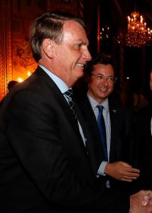 El n&uacute;mero de contagiados por coronavirus que acompa&ntilde;aron al presidente de Brasil, Jair Bolsonaro, en su reciente viaje a Florida, en Estados Unidos, aument&oacute; este viernes a cuatro