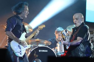 "Luz, c&aacute;mara y acci&oacute;n". Zeta Bosio y Charly Alberti llevaron en Bogot&aacute; este s&aacute;bado a Soda Stereo a los escenarios tras m&aacute;s de 12 a&ntilde;os del &uacute;ltimo concierto de la banda y el protagonista fue el ausente Gustavo Cerati