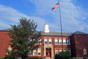Nueva York, que cuenta con el sistema escolar m&aacute;s importante del pa&iacute;s con 1,1 millones de estudiantes, cerrar&aacute; todas sus escuelas p&uacute;blicas a partir de este lunes 