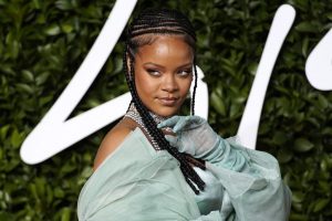 El sorpresivo lanzamiento este viernes de "Believe It", colaboraci&oacute;n de Rihanna para el rapero y cantante de r&b PartyNextDoor, supone la reaparici&oacute;n musical de la diva de Barbados despu&eacute;s de tres a&ntilde;os de silencio 