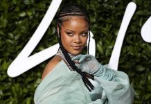 La esperada reaparición musical de Rihanna: ¿Está más cerca su noveno disco? El sorpresivo lanzamiento este viernes de "Believe It", colaboración de Rihanna para el rapero y cantante de r&b PartyNextDoor, supone la reaparición musical de la diva de Barbados después de tres años de silencio