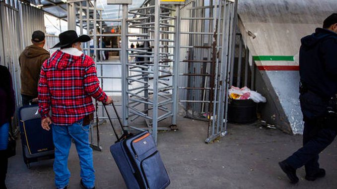 Según el director interino de CBP, México "ha fortalecido de manera histórica su vigilancia, con miles de agentes policiales desplegados para detener a los migrantes de manera sin precedentes".
