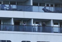 Naviera pide no dar la espalda a más de 9.000 personas atrapadas en cruceros Ashford llamó a seguir el ejemplo de Panamá, cuyas autoridades permitieron el paso de los dos barcos por el canal interoceánico como una medida excepcional y humanitaria.