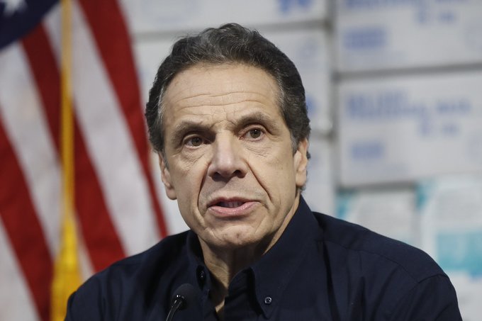 Andrew Cuomo, anunció que el número de casos de coronavirus supera ya los 30.000 y consideró insuficiente el paquete de estímulo fiscal de 2 billones de dólares.