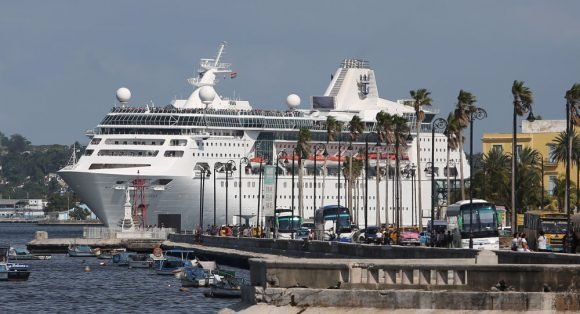 El coronavirus ha hecho que cruceros en distintos lugares del mundo, como Jap&oacute;n y Noruega, hayan sido puestos en cuarentena.