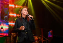 Posponen concierto de "El Puma" en Puerto Rico, donde aumentan posibles casos El concierto, de igual manera, se pospone por la salud de Rodríguez, quien después de luchar varios años con una fibrosis pulmonar que consumía su vida, terminó con un doble trasplante de pulmón.