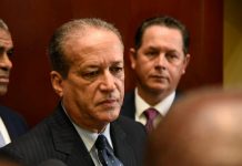 El presidente del Senado dominicano revela que tiene un tumor en el esófago El presidente del Senado de República Dominicana, Reinaldo Pared Pérez, reveló este miércoles que fue diagnosticado de un tumor en el esófago
