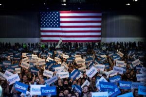 Hippies, culturetas, surferos o simplemente cl&aacute;sicos, pero casi todos ellos j&oacute;venes, abarrotaron este domingo un acto de campa&ntilde;a en Los &Aacute;ngeles para mostrar su apoyo a un Bernie Sanders