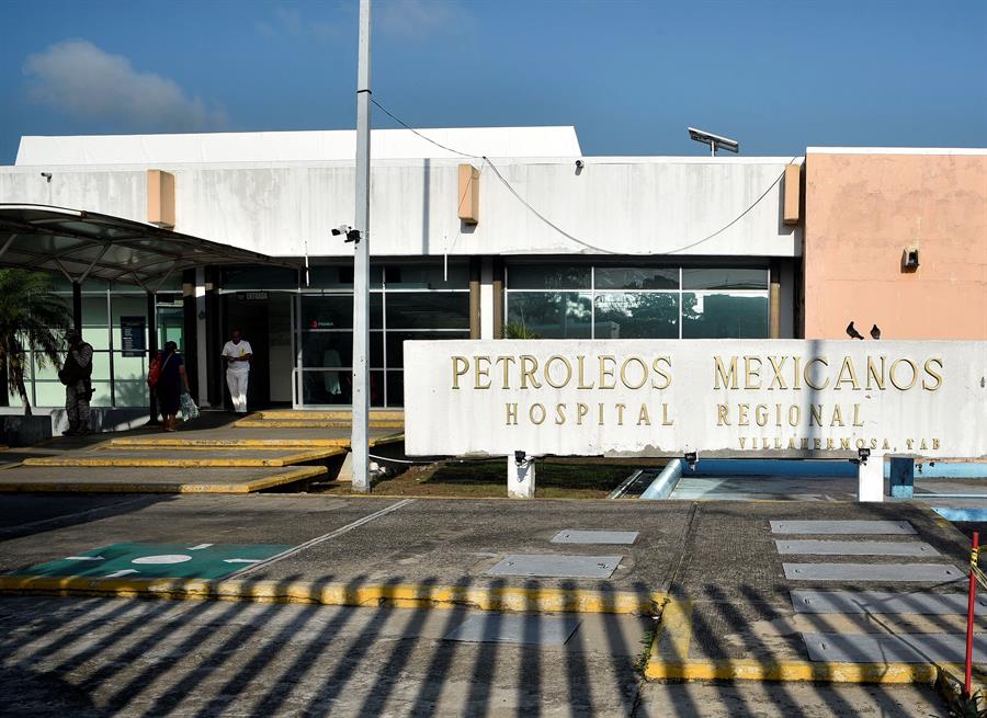 La tragedia en Pemex se suma a una crisis generalizada en el sector salud que se agudizó en 2019 debido a los recortes presupuestarios y a los cambios en la forma de comprar las medicinas.