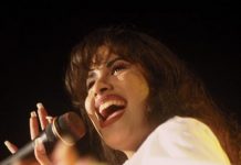 En 1989 Selena Quintanilla se convirtió en la primera artista latina en ser la imagen de Coca-Cola.