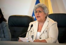 La mayoría de las máquinas de votación del automatizado sistema electoral de Venezuela se quemaron en un "voraz incendio" que afectó a una instalación del órgano comicial del país, informó este domingo la rectora principal, Tibisay Lucena.
