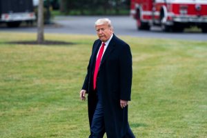 Trump considerar&aacute; esa posibilidad solo si el Tribunal Supremo de EE.UU. tumba definitivamente en junio el programa de Acci&oacute;n Diferida para los Llegados en la Infancia