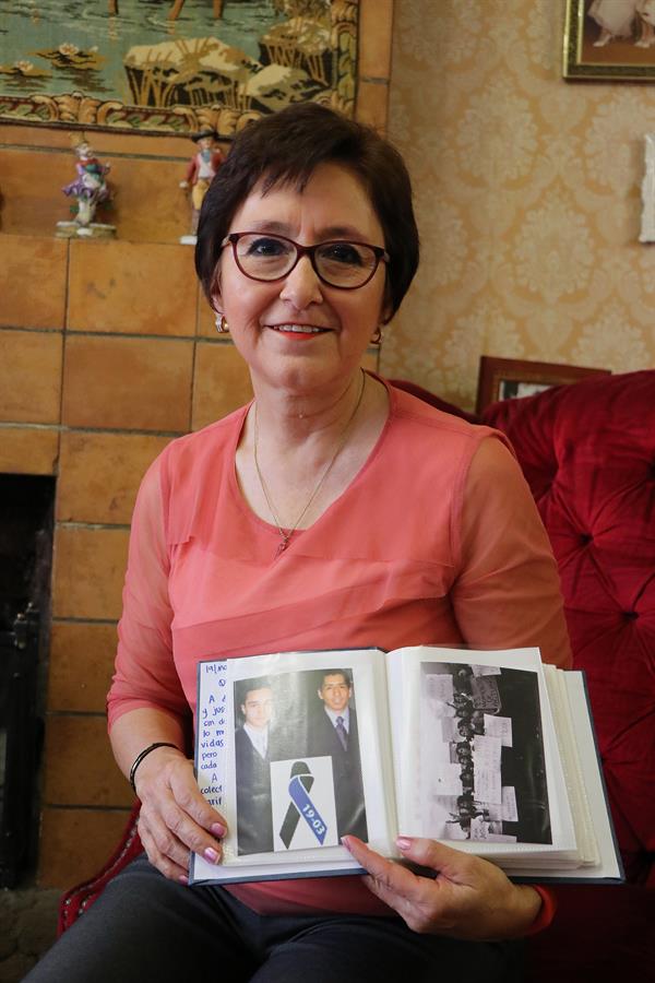 Rosa Elvia Mercado, madre de Jorge, a&uacute;n lucha contra unas autoridades que siguen sin castigar a los militares que los mataron a sangre fr&iacute;a.